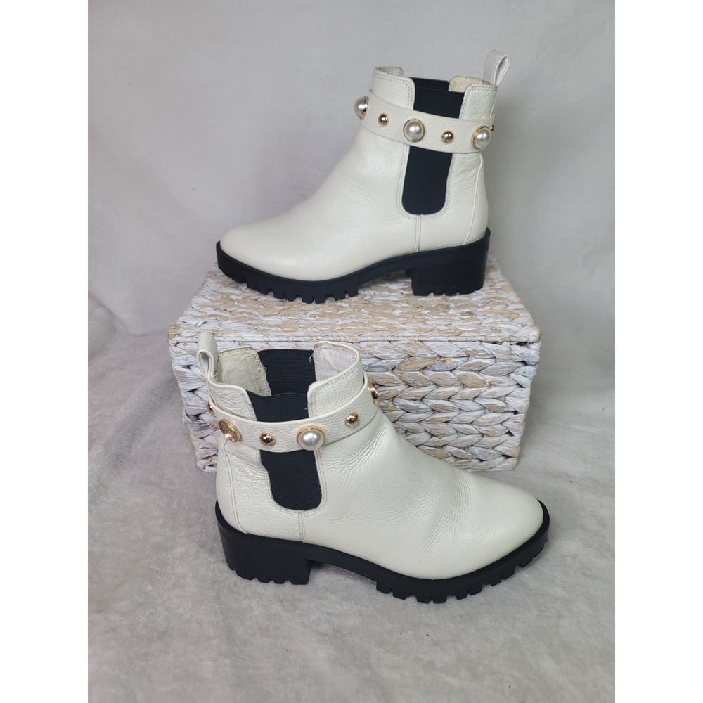 Karl Lagerfeld Paris Pola White Leather Chelsea Boots Pearl Stud Lug Sole 7.5M